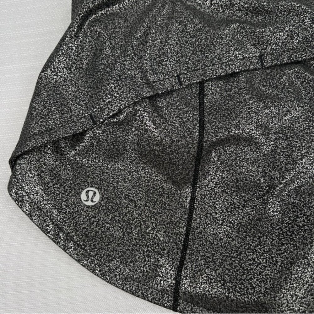RARE Print! Lululemon Speed Up Short *4" Foil Sz. 4 Wide Leg Lined - Like New! - Picture 8 of 13